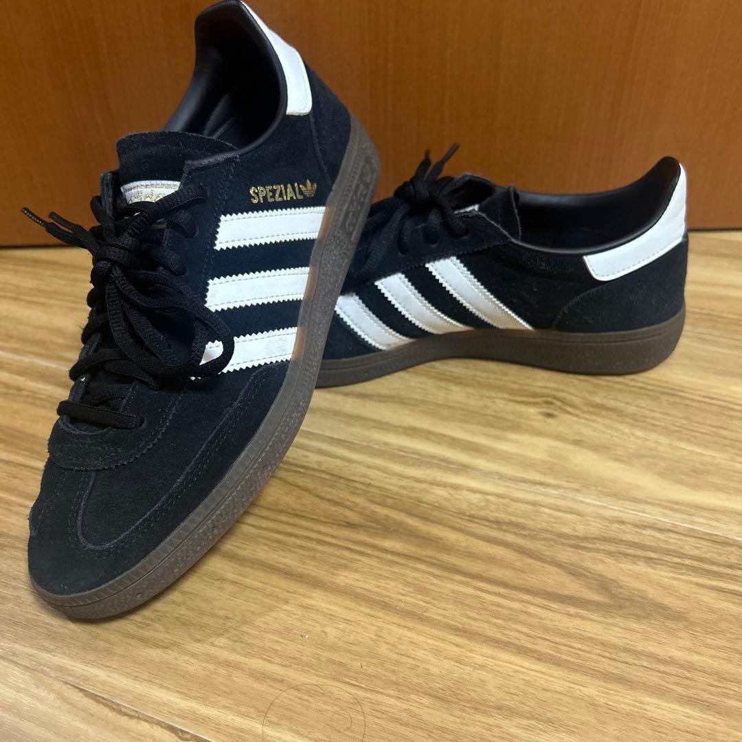 Adidas Spezial ブラック/ホワイト スニーカー