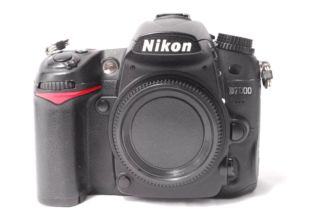 標準＆望遠✨美品 ✨Nikon D7000✨一眼レフカメラ✨高性能ハイアマチュア