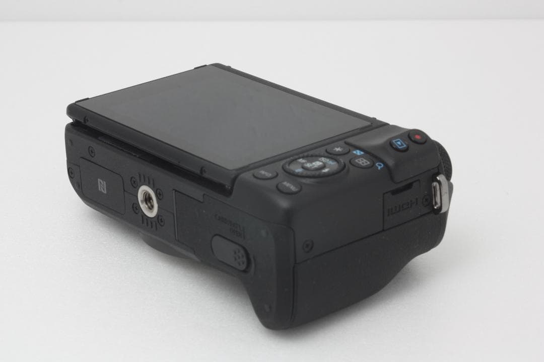 キャノン Canon EOS M3 ボディ 完動品 付属品多数 #327a