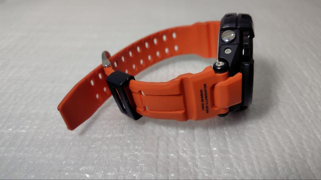 美品 G-SHOCK GA-1000 グラビティマスター アナデジ オレンジ