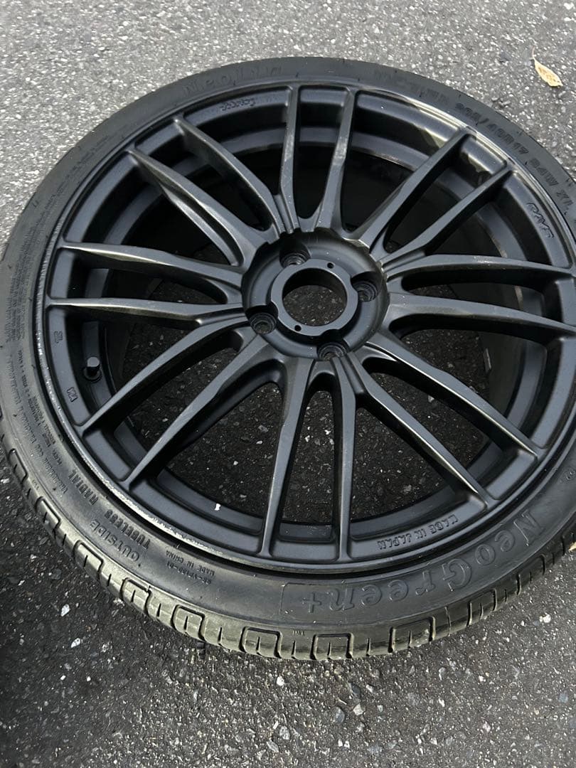 ミニクーパー　レイズ17インチ 205-40／17 7J＋45