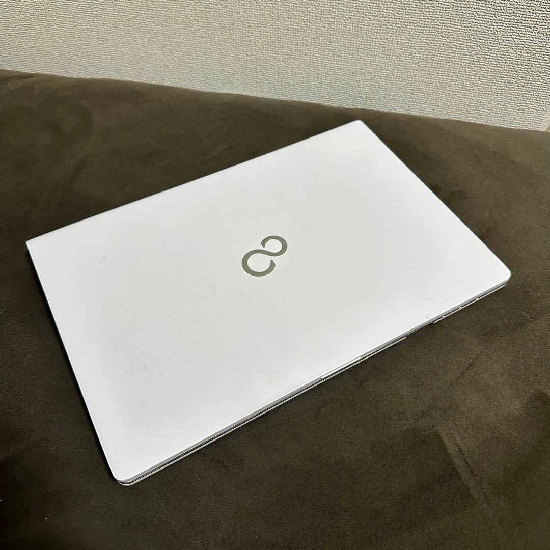 その他ノートPC本体 Fujitsu LIFEBOOK SH75/W