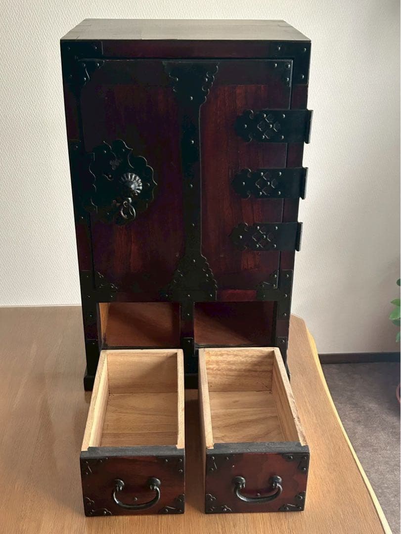 【希少】仙台箪笥、小箪笥・扉箪笥（金具装飾）