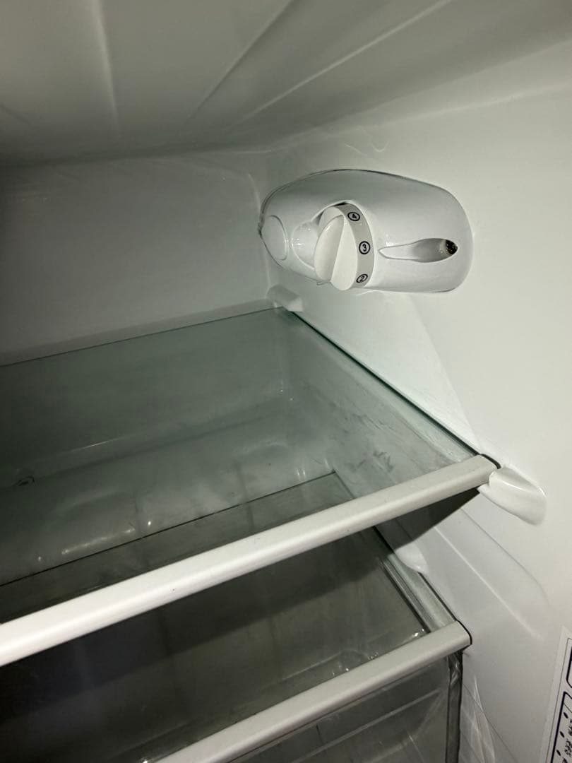 Hisense 冷蔵庫 ホワイト 冷凍室付きHR- B95A