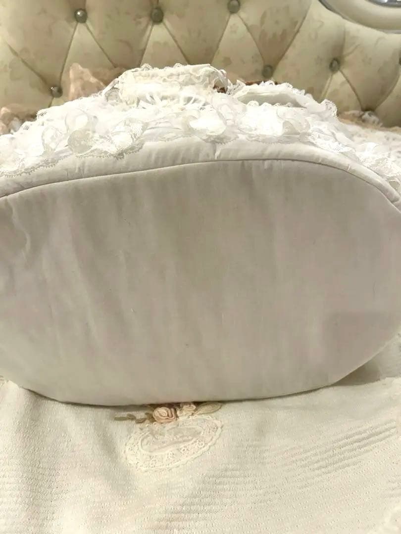 【新品未使用】さえらヒスクローネかごホワイトレースバスケット