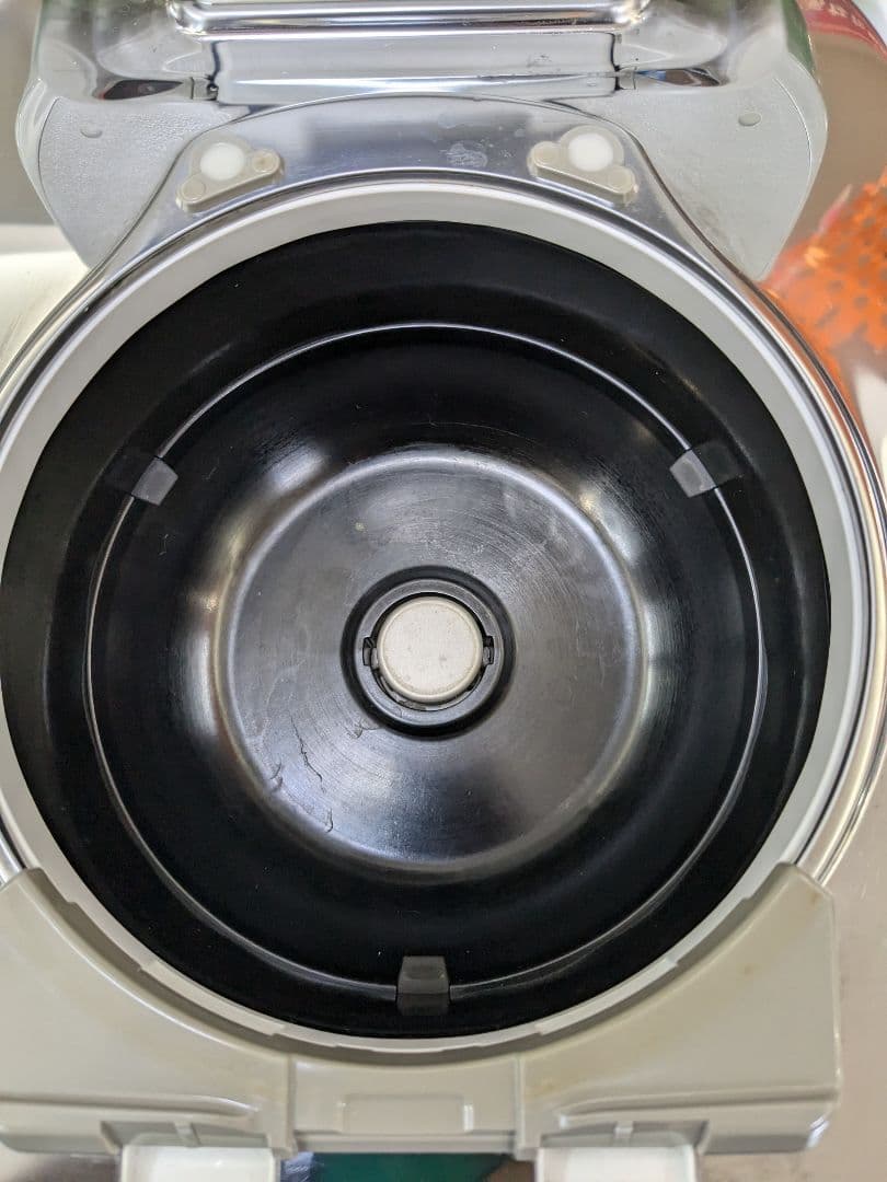 Panasonic IHジャー炊飯器 SR-SJW058 2023年製