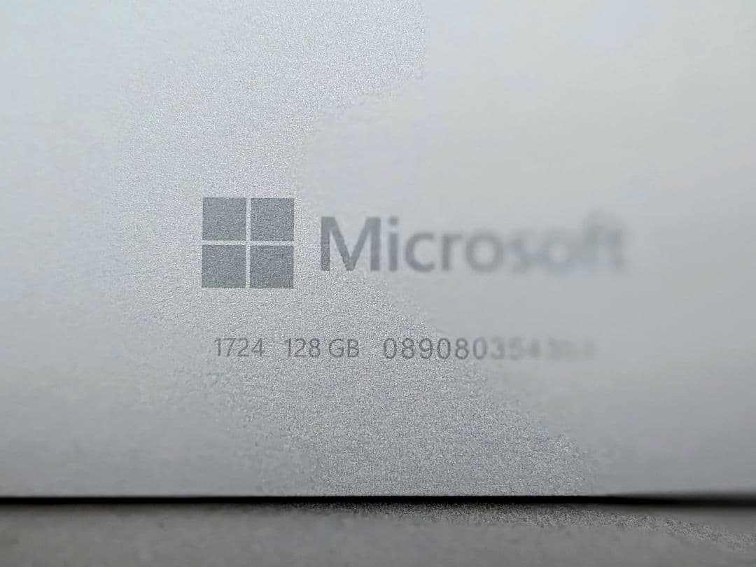 Surface Pro 5 i5/4GB/128GB ペン・キーボード付き 本体