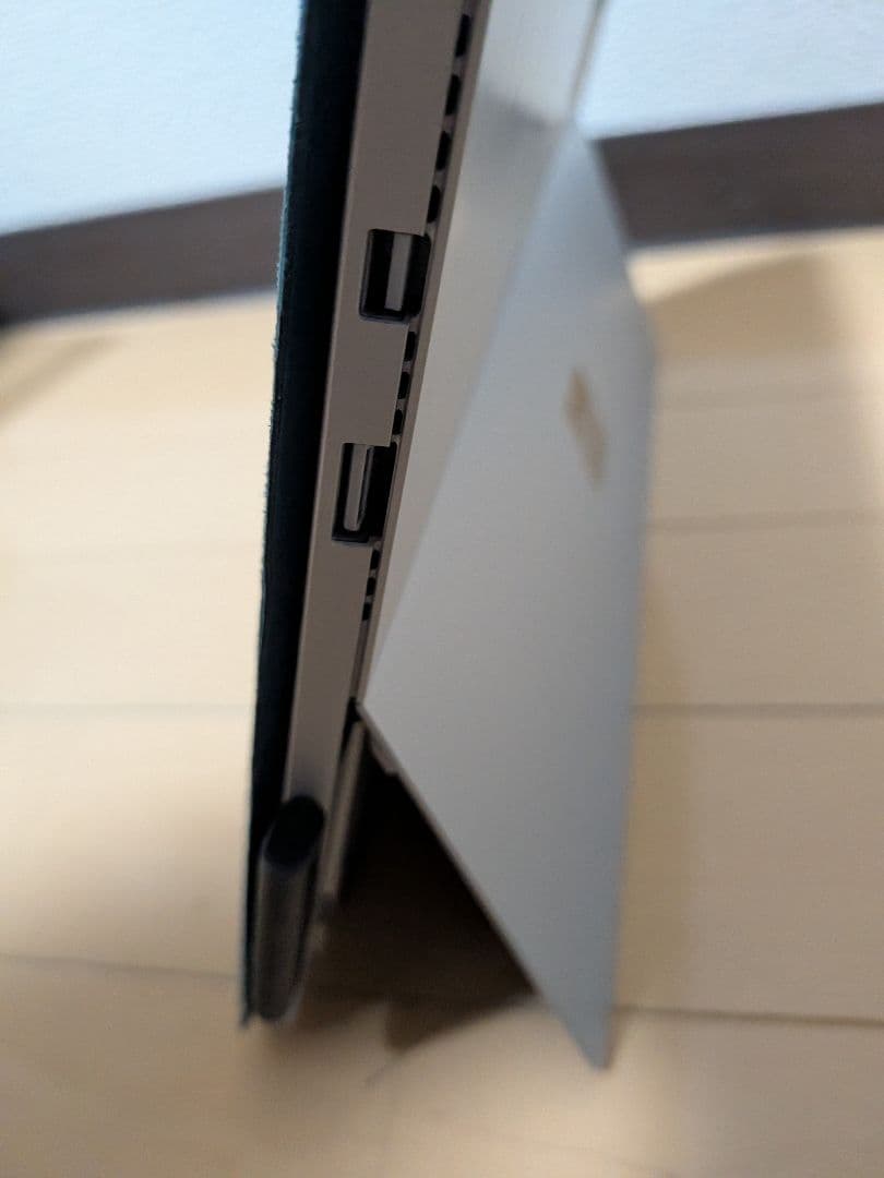 Surface Pro 5 i5/4GB/128GB ペン・キーボード付き 本体