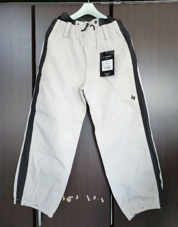 半額以下、ダブルエーaahardwearスノーボードパンツ新品未使用Sサイズ