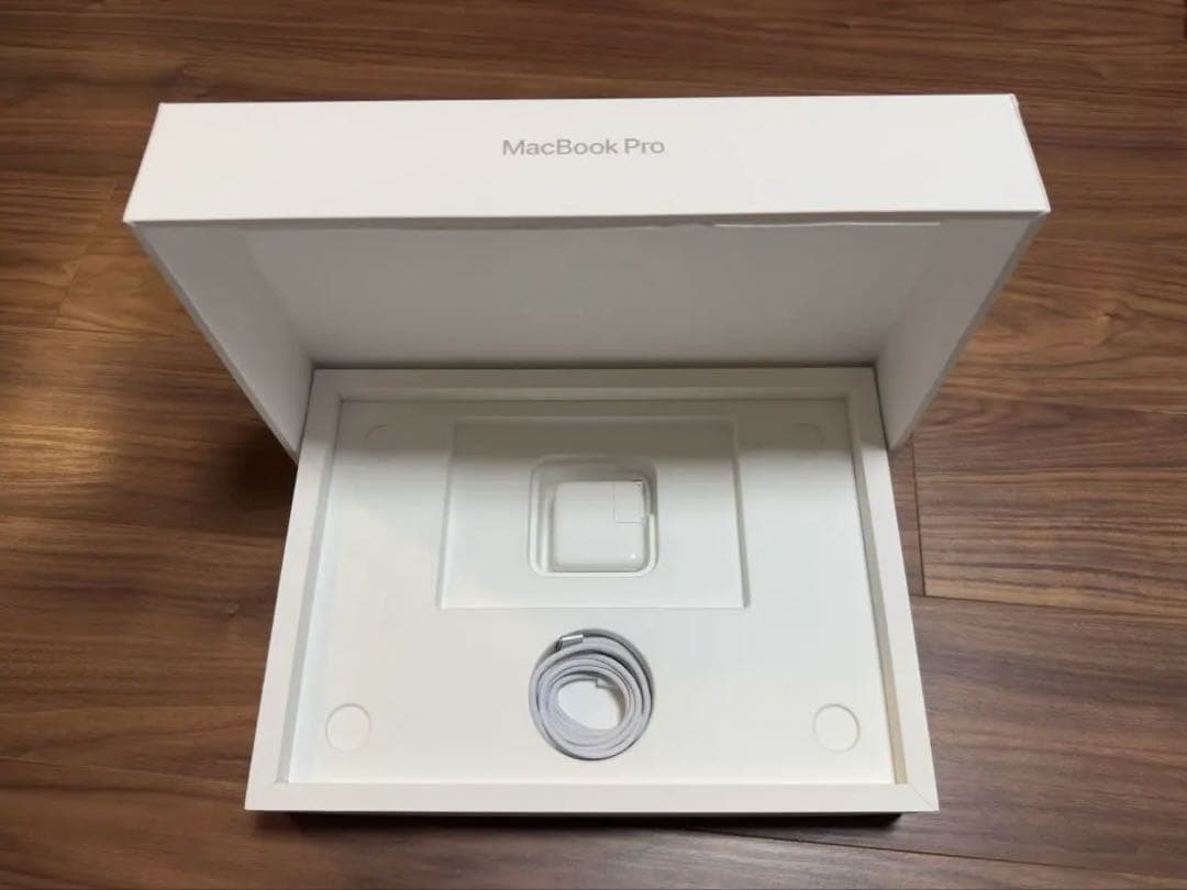 MacBook Air 2025モデル M4 13インチ シルバー