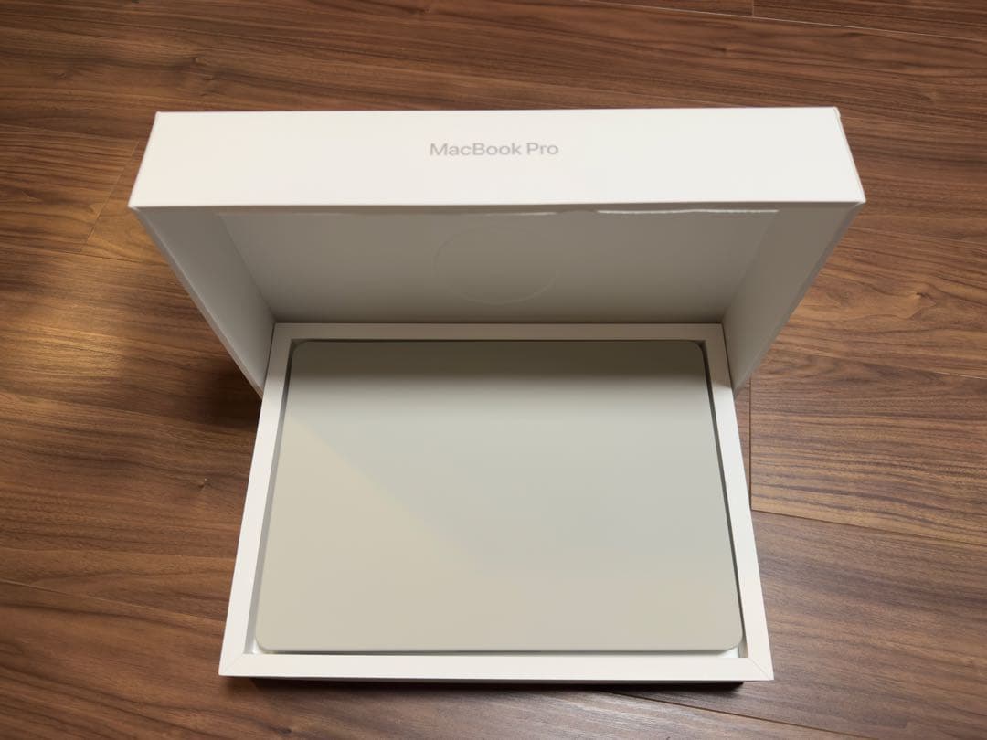 MacBook Air 2025モデル M4 13インチ シルバー