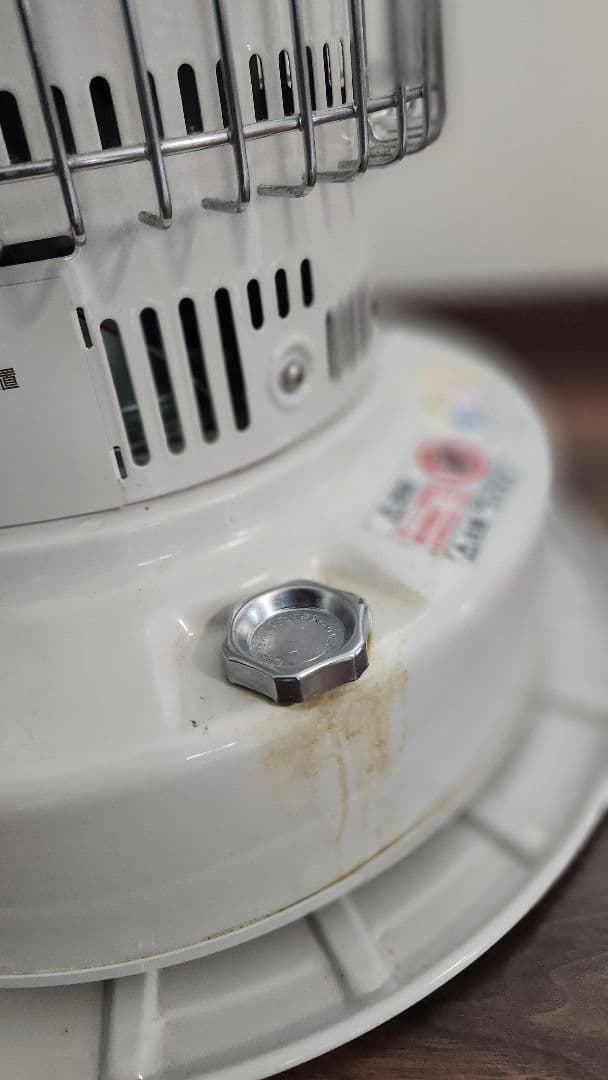 引き取り限定【21年製】灯油ストーブ トヨトミ 対流型 KS-6700(W)