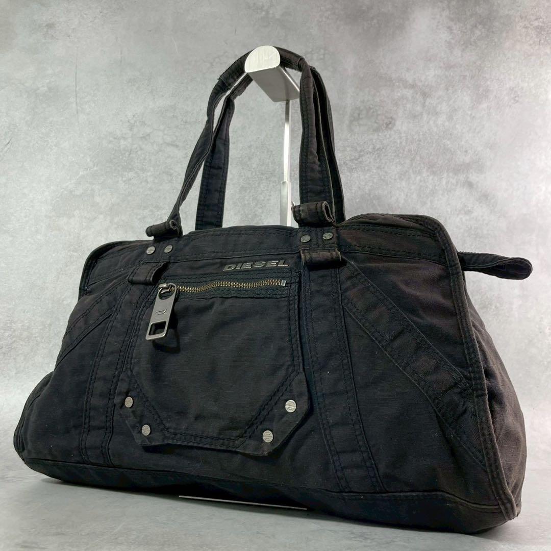 DIESEL ブラック ハンドバッグ ジッパーポケット付き