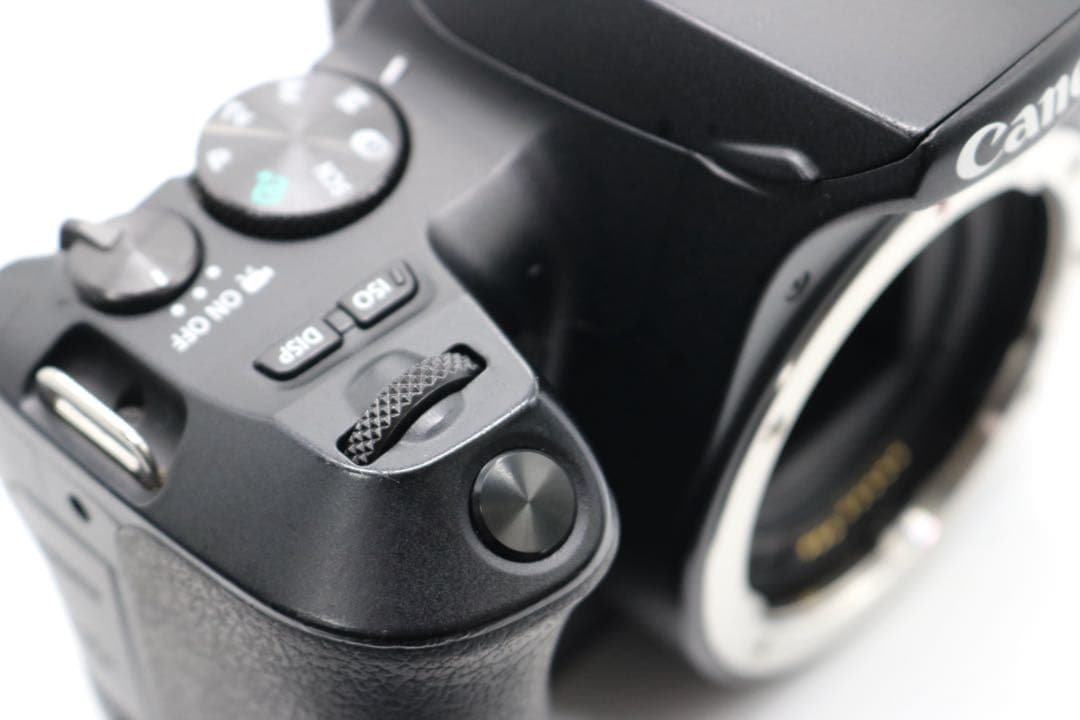 【Canon EOS Kiss X10 ダブルレンズセット】 Wi-Fi搭載