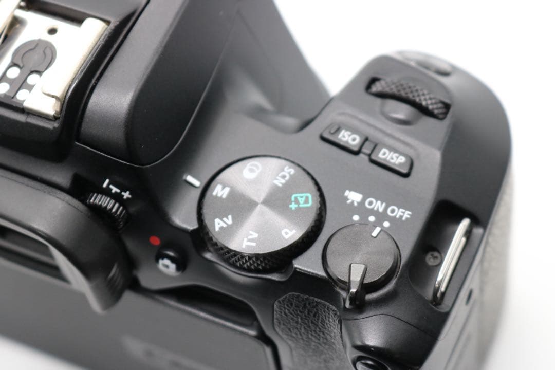 【Canon EOS Kiss X10 ダブルレンズセット】 Wi-Fi搭載