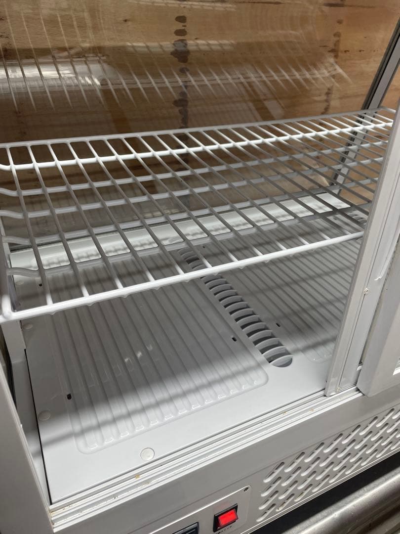 冷蔵　ショーケース ドリンクショーケース　中型 ホワイト　美品　冷蔵庫