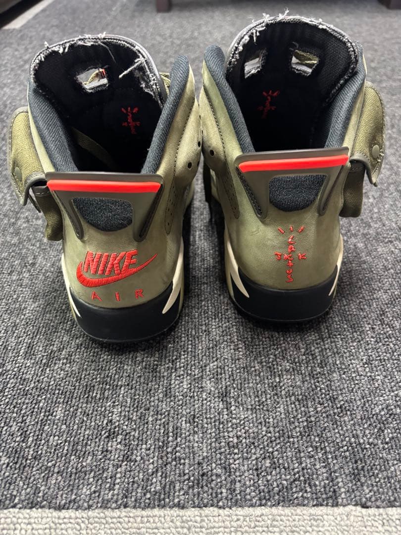 Travis Scott × Nike Air Jordan 6 70$専用