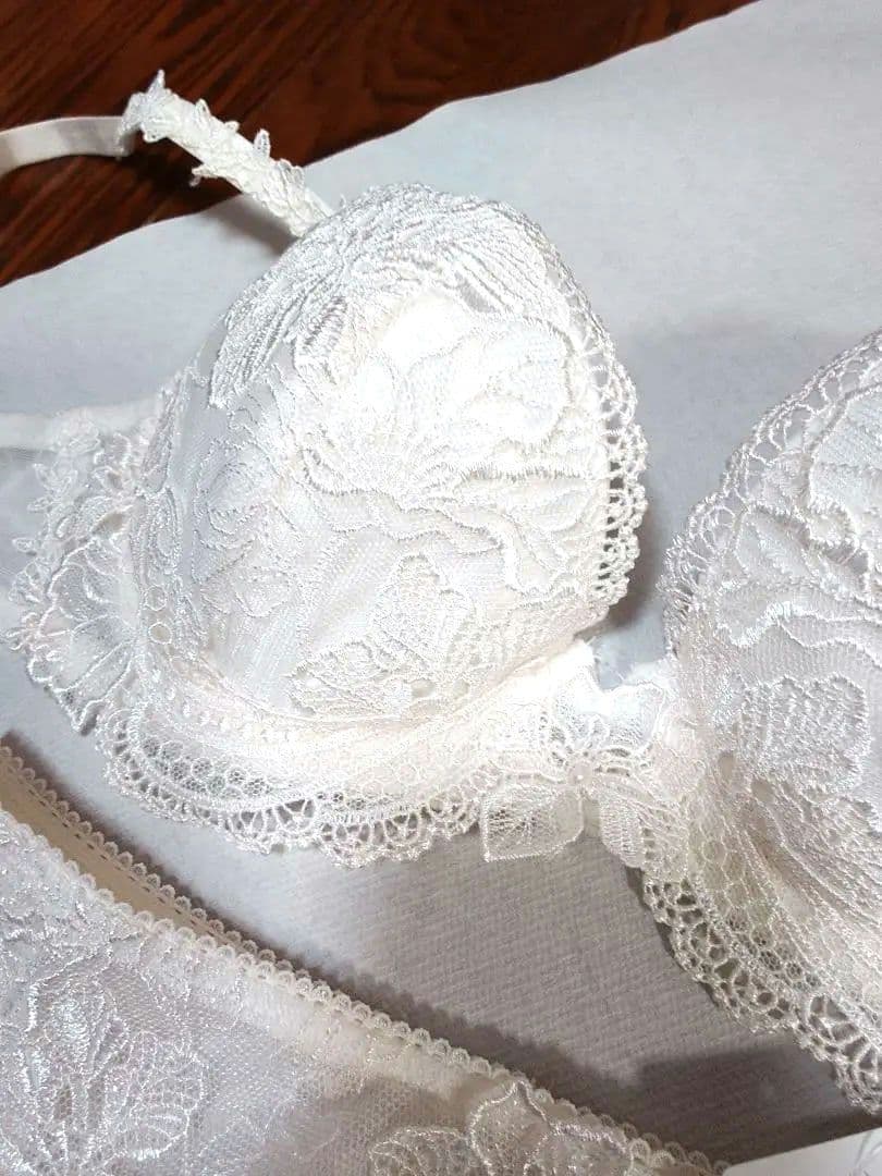 ワコール　トレフル　ブラジャーショーツセット D65　M 71グループ