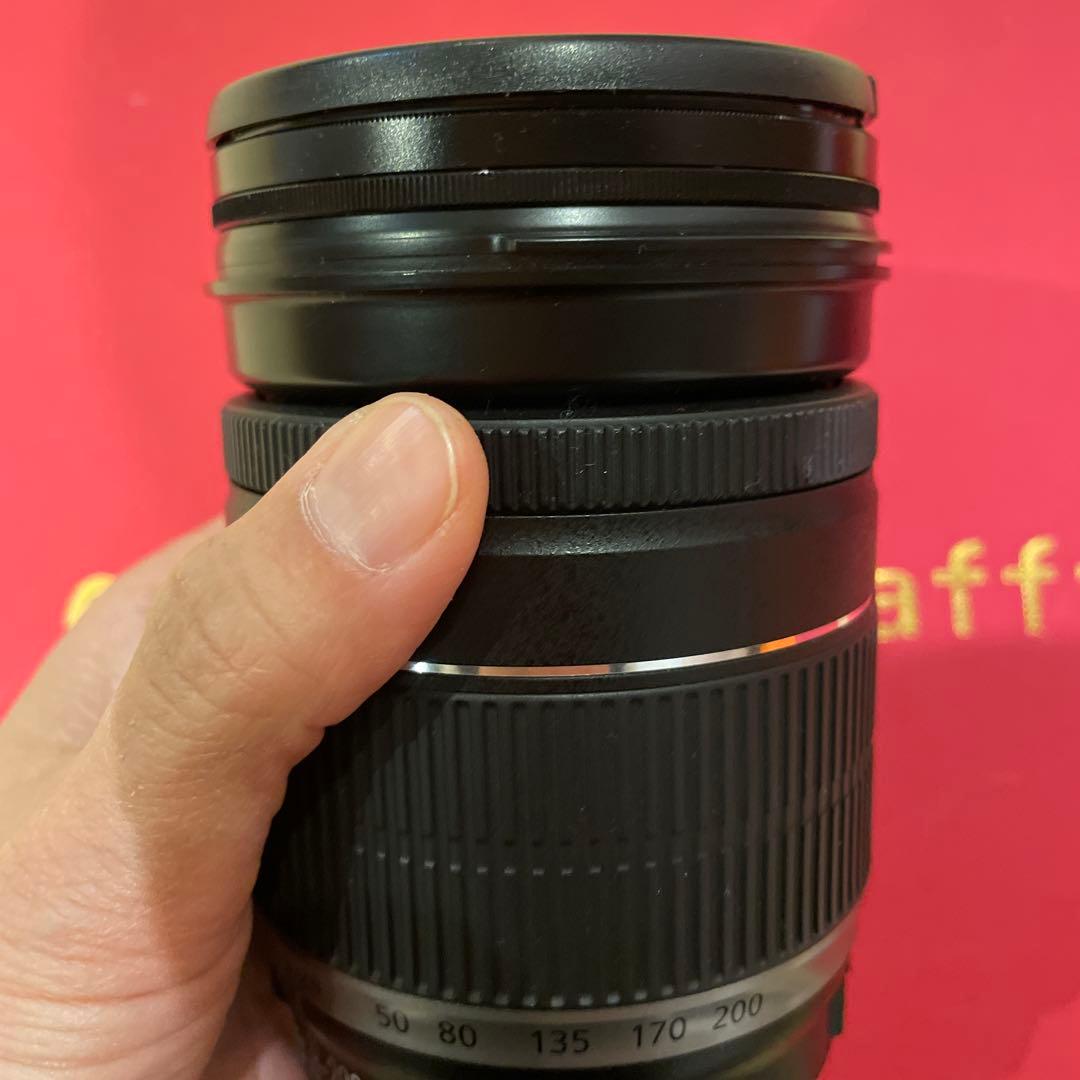 Canon EF-S 18-200mm ズームレンズ