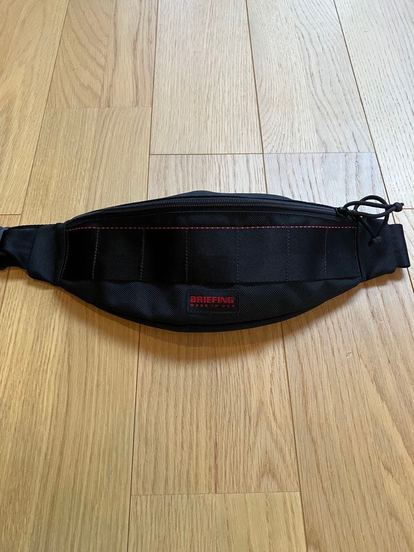 ブリーフィング トライポッド　ショルダーバッグ Made in USA