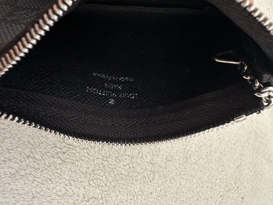 Louis Vuitton ダミエ ブラックケース