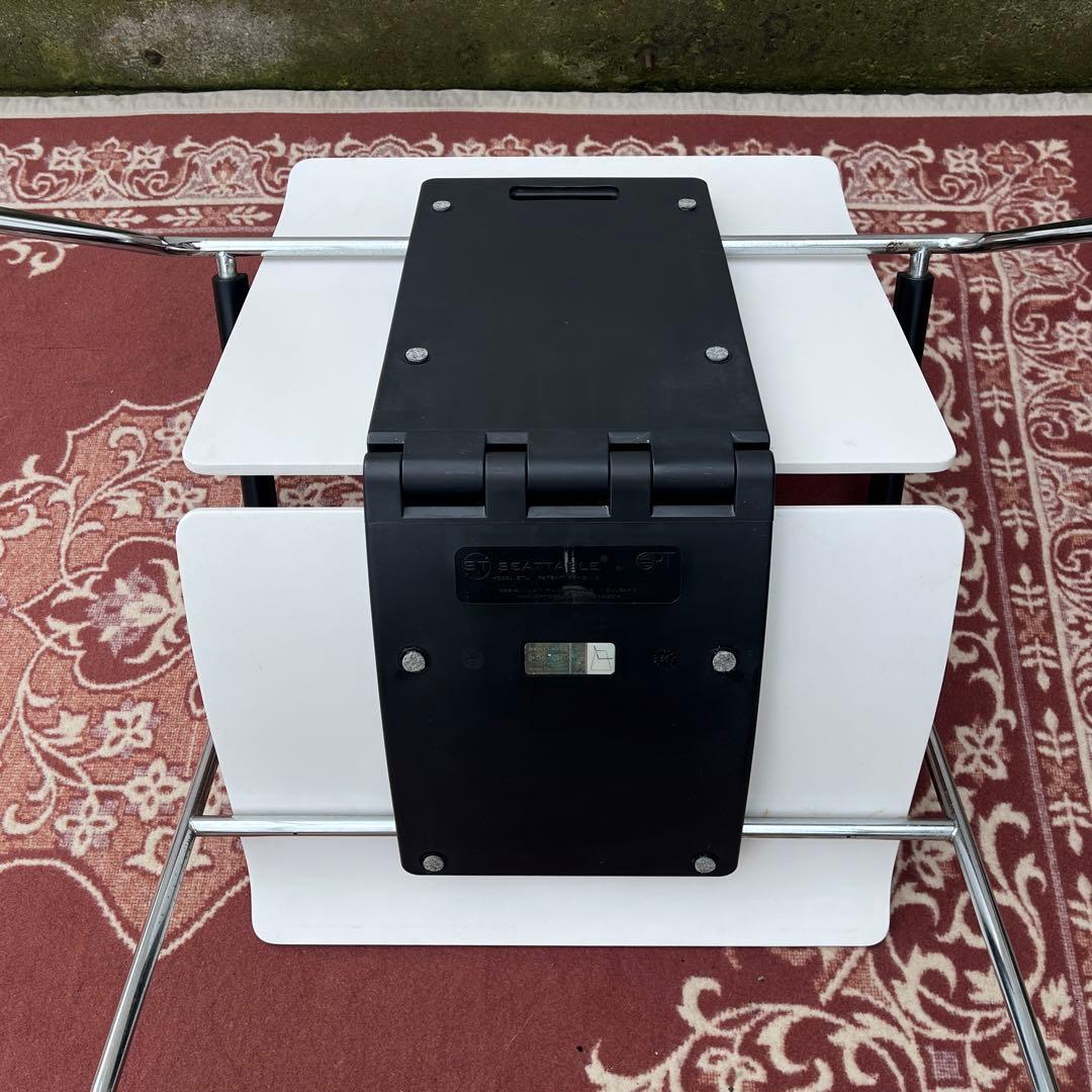 ブルガリア製 ◆ SEATTABLE アームチェア×ワークテーブル 2WAY式