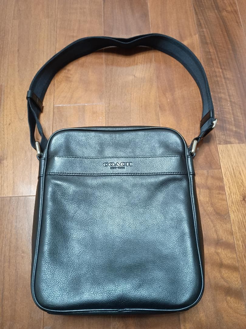 良品　コーチ　COACH ショルダーバッグ レザー 斜め掛け メンズ 黒