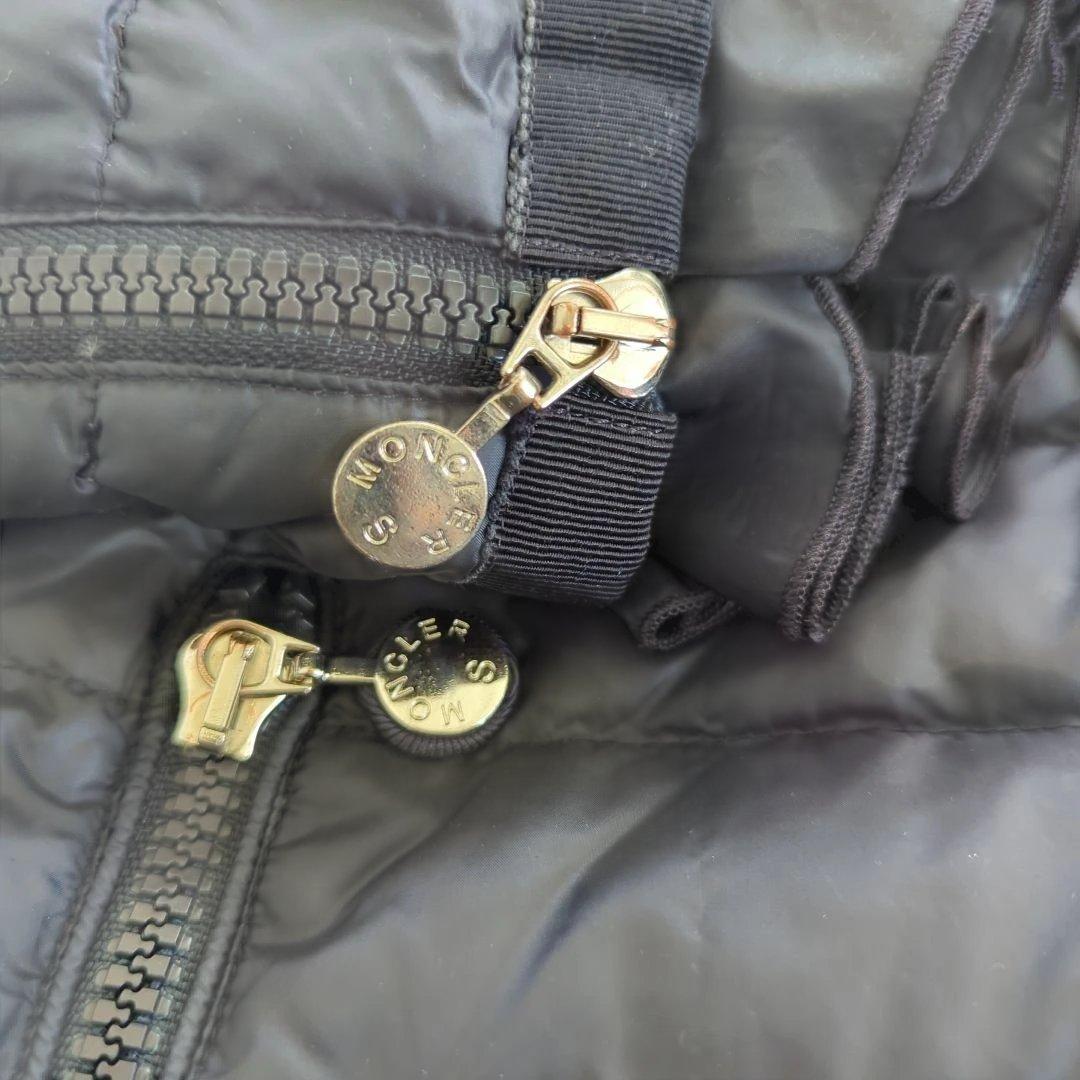 スンスンさん MONCLER　ダウン