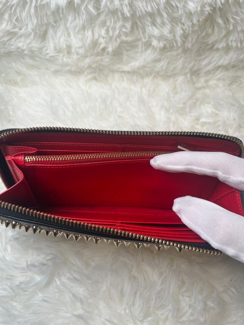 ✨美品 ✨ルブタン ラウンドジップ パネート 長財布 シボ革 ブラック レザー