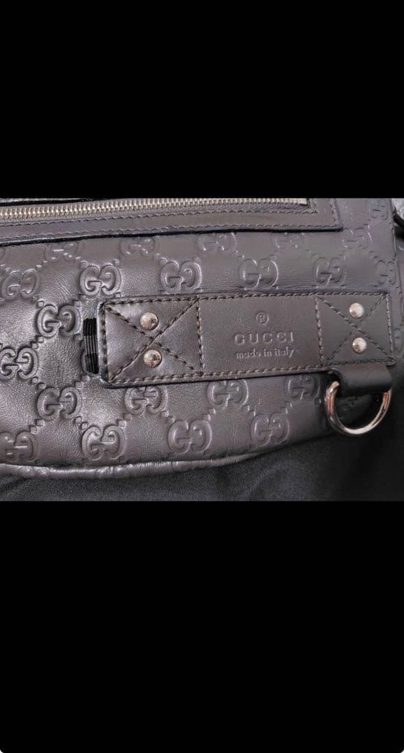 GUCCI レザー ボディバッグ