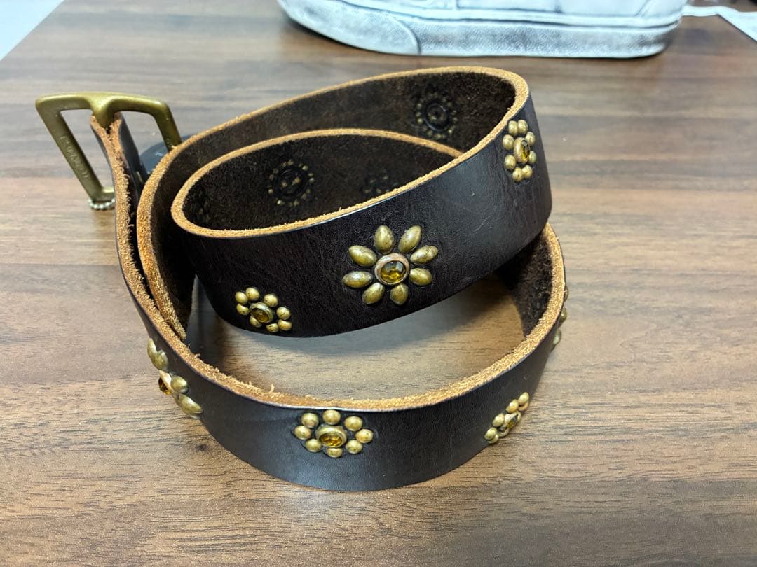 HTC OLD フラワー スタッズ ベルト　34