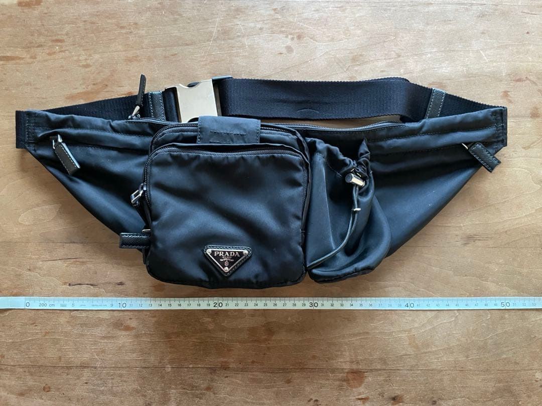 PRADA ボディバッグ