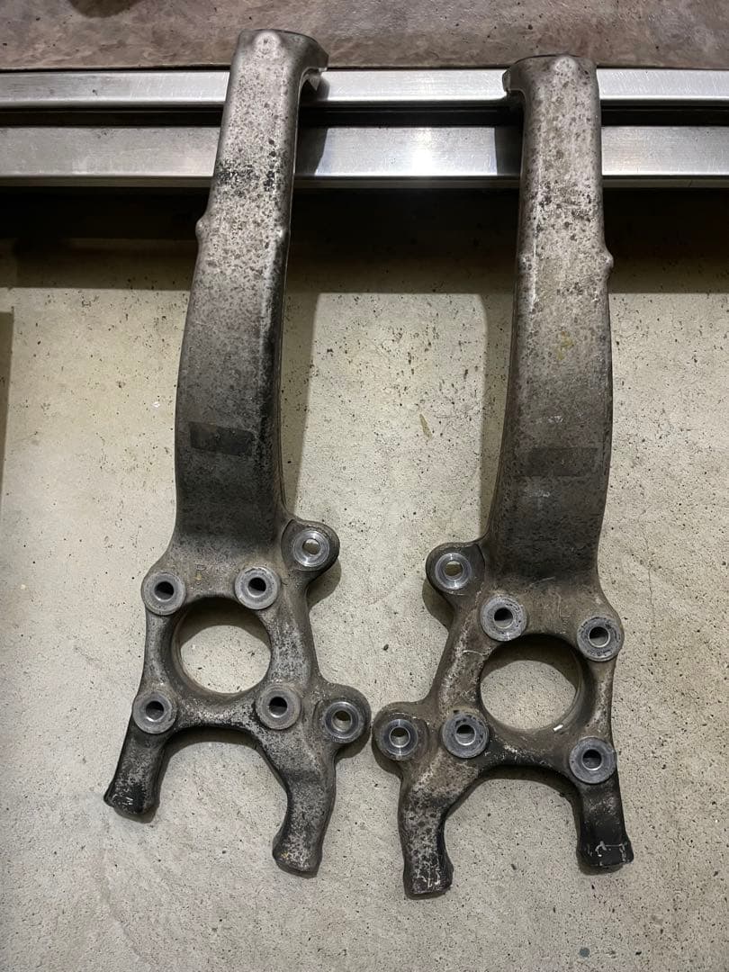 ナックル、IS純正ナックル、GS.GRS系クラウンなど