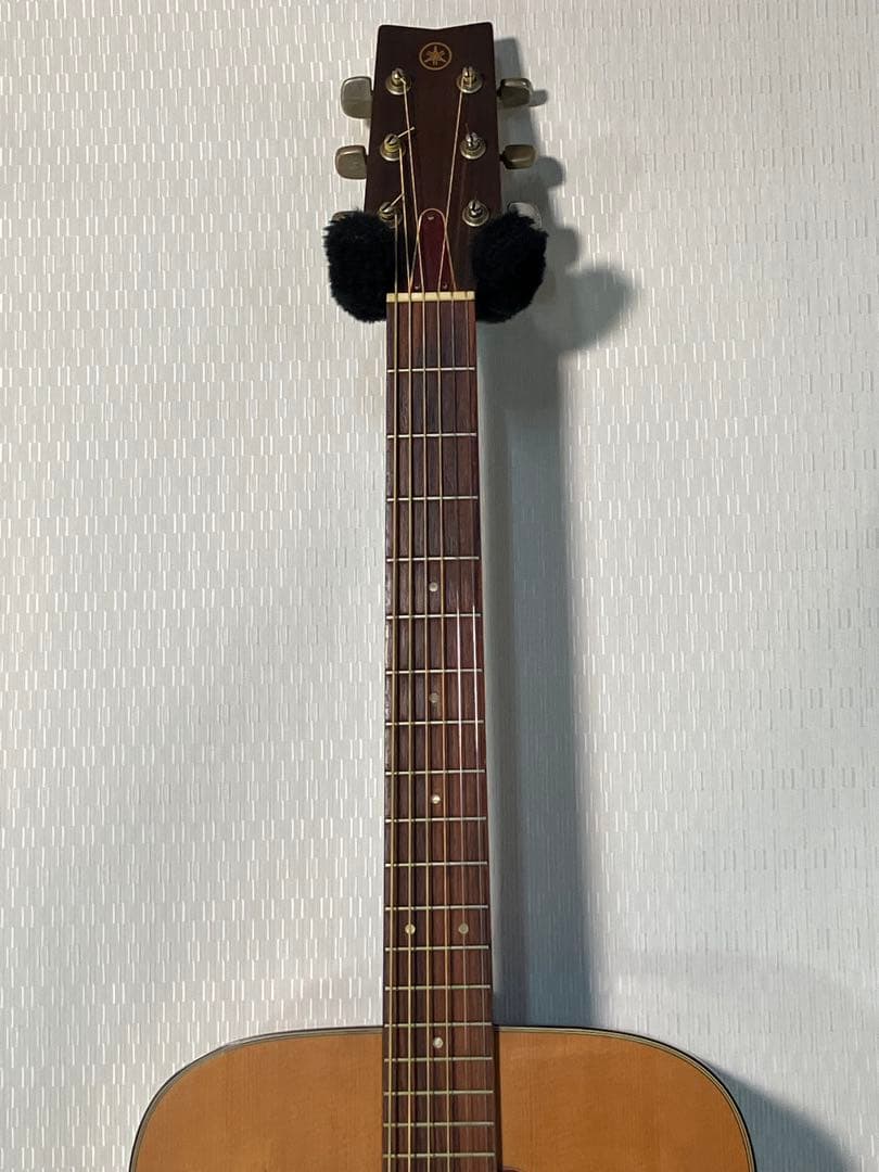 ビンテージなYAMAHAフォークギター！ソフトケース付きます。
