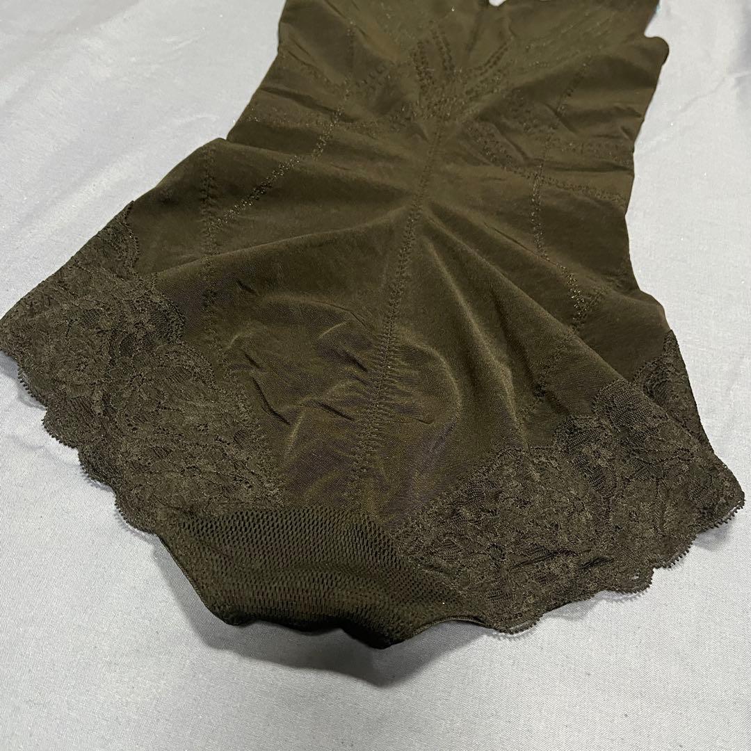 本日限定特価ほぼ未使用LaLa グラントイーワンズ 袖なしボディスーツララドール