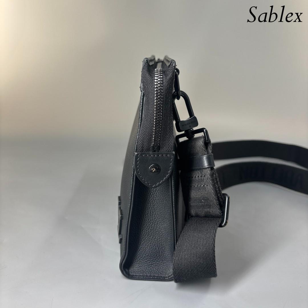 極美品/IC ルイヴィトン M59329 メッセンジャー ブラック アエログラム