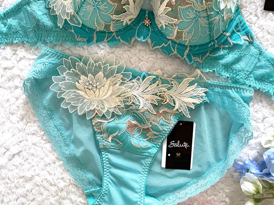 サルート E65/M TU 52G オアシス