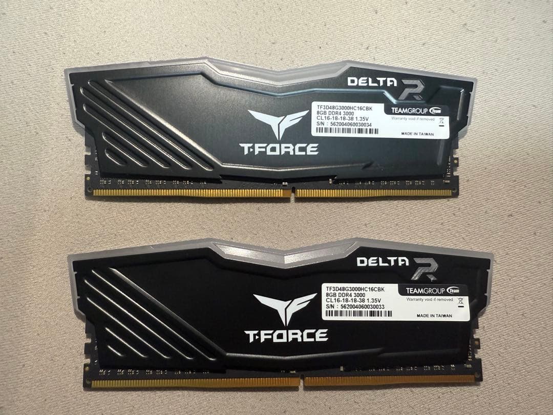 T-FORCE DELTA R 16GB(8G×2)DDR4 3000MHz