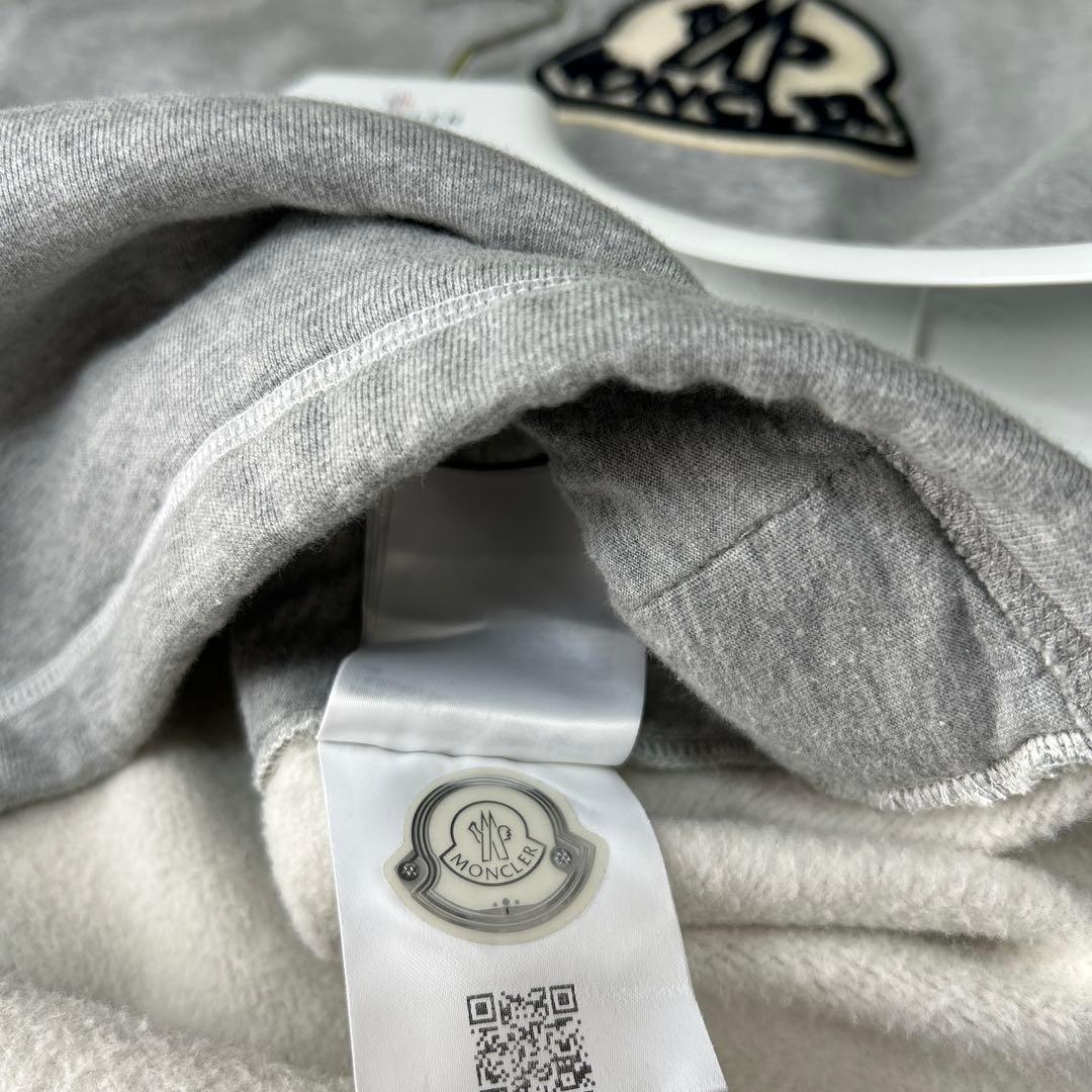 【美品】モンクレール　スウェット　トレーナー　パーカー　ダウンジャケット　ニット