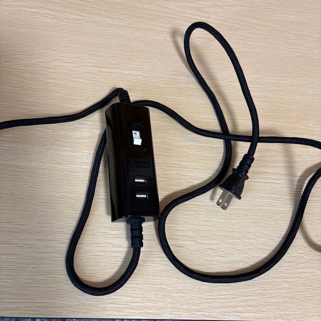 木製テーブルと椅子 こたつ布団セット