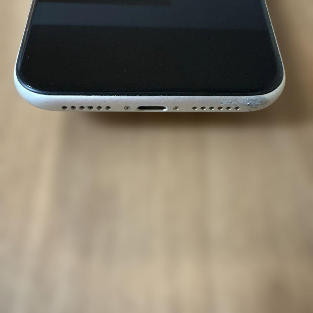 iPhone 11 本体 白（ホワイト） 64GB SIMフリー