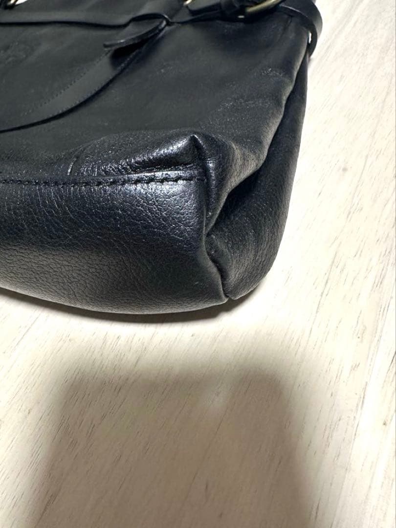 【メッツ】【美品】ILBISONTE イルビゾンテ レザー ブラック