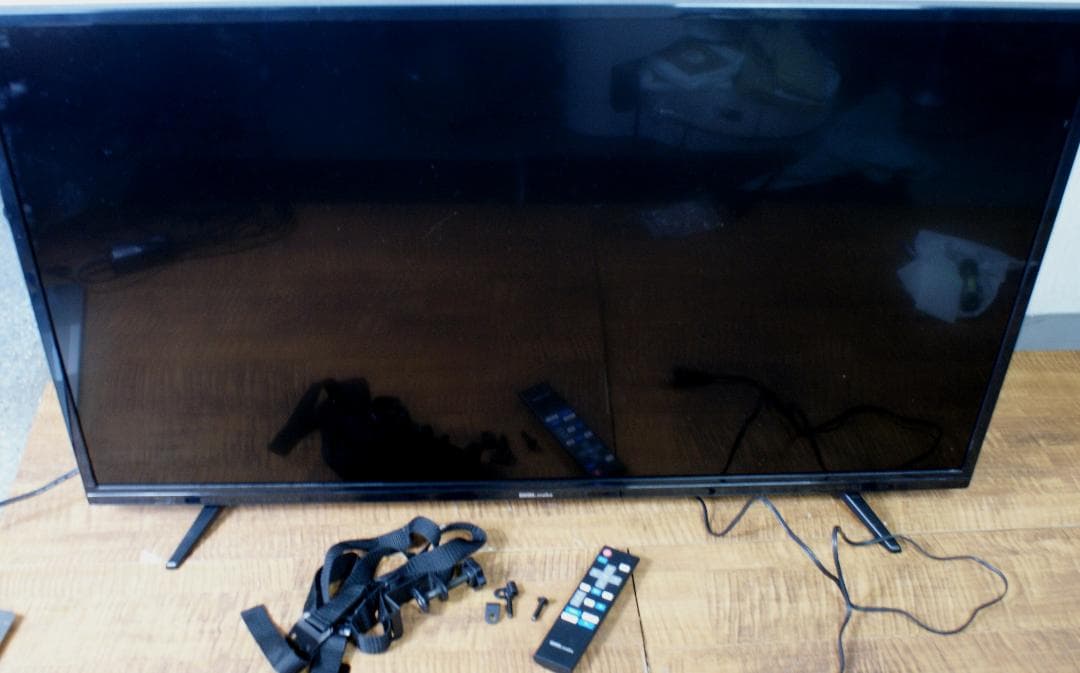 DMM 43型　4K対応　DKS-4K43DG3 スタイリッシュゲーミング