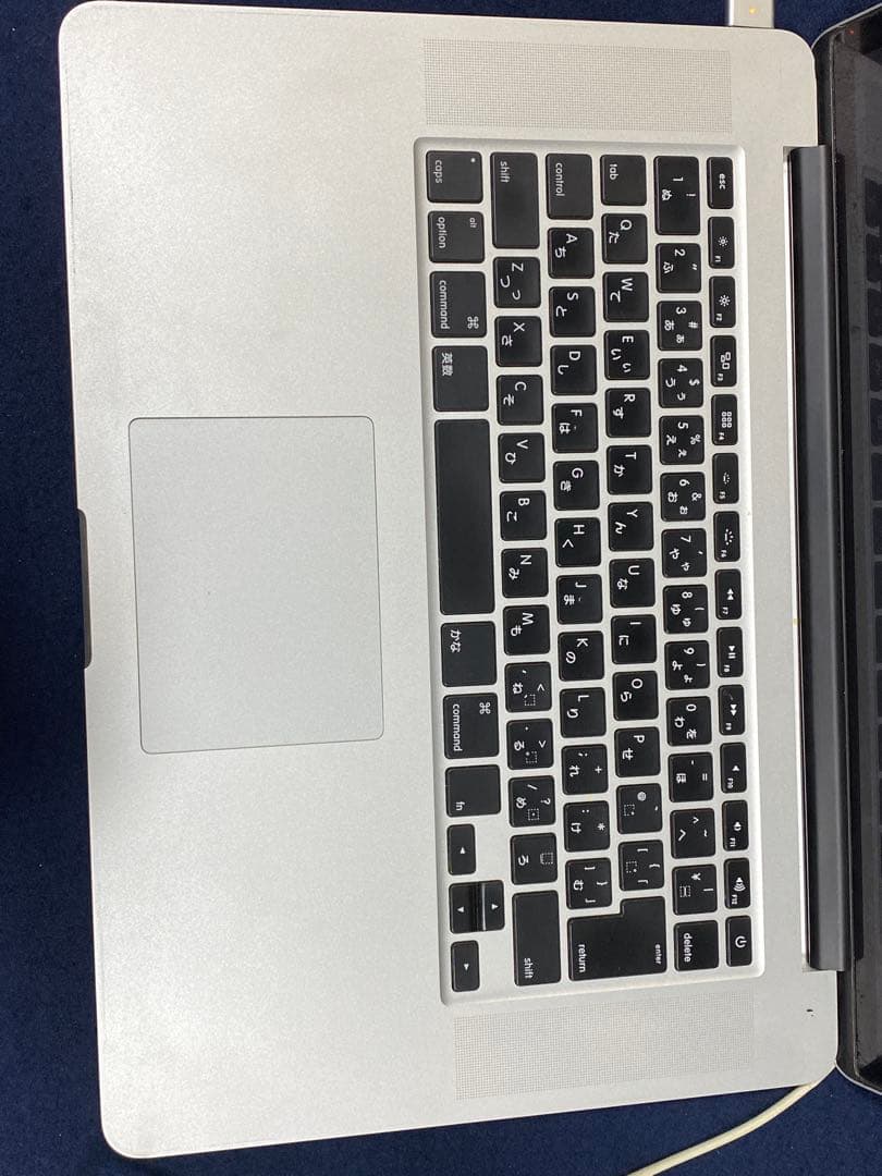 MacBook Pro 15 2015 i7/256GB 稼動品