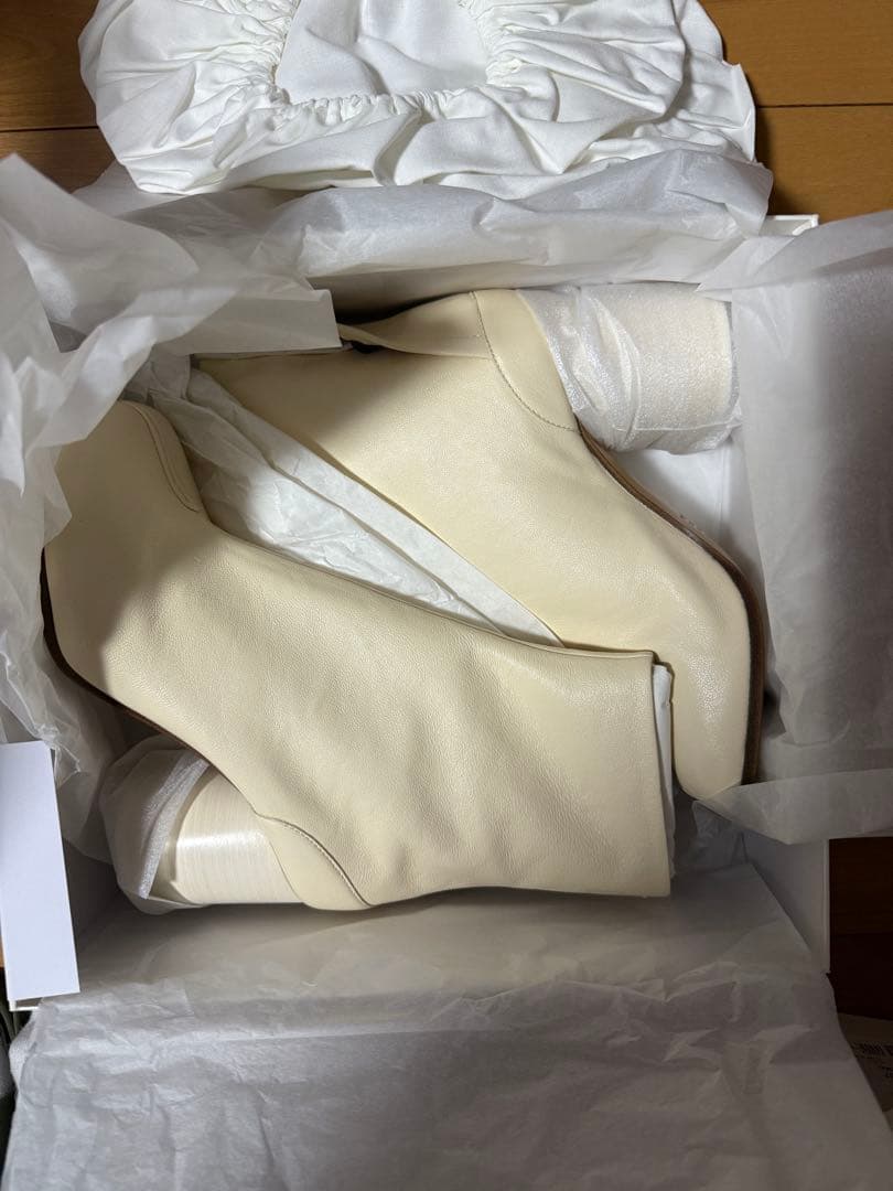 お値下げ【新品未使用】メゾンマルジェラ　TABIブーツ　37.5 8cmヒール