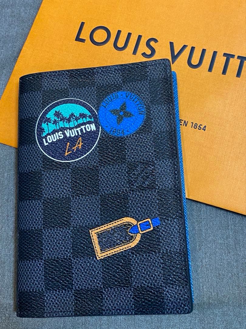 H 　ルイ・ヴィトン　パスポート ケース　カバー ダミエ