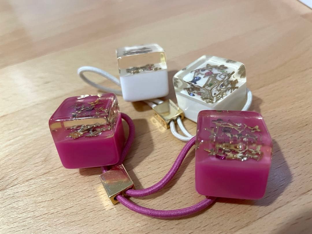 ルイヴィトン　ヘアゴム　巾着付き　LOUIS VUITTON ２個セット