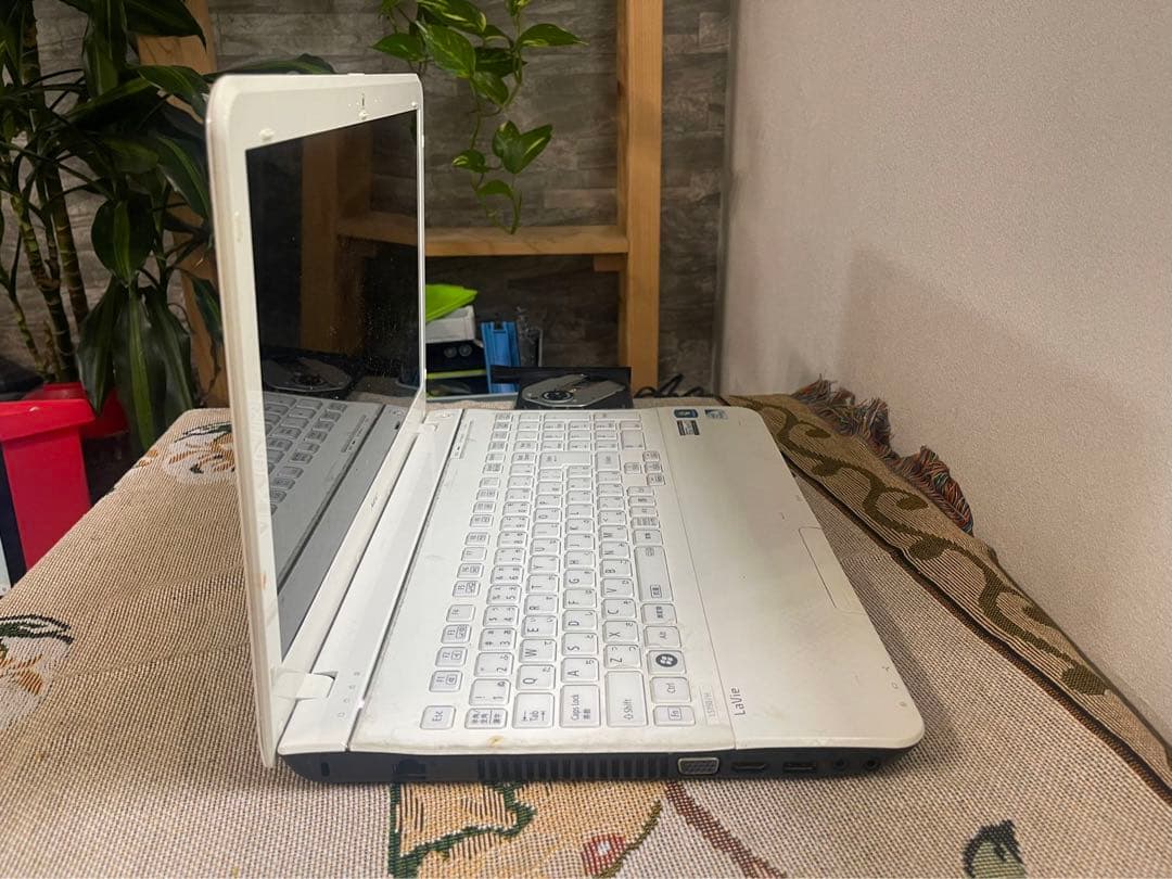 NECノートパソコンLaVie S PC-LS150HS1KSW//特価良品