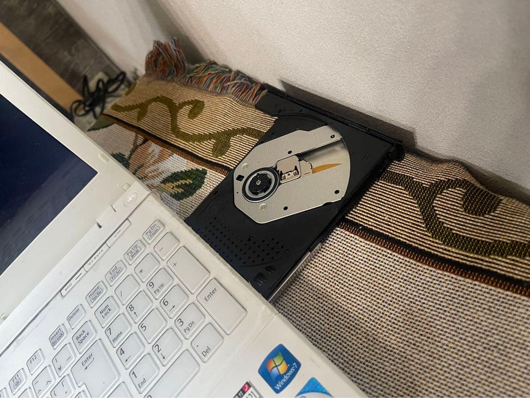 NECノートパソコンLaVie S PC-LS150HS1KSW//特価良品