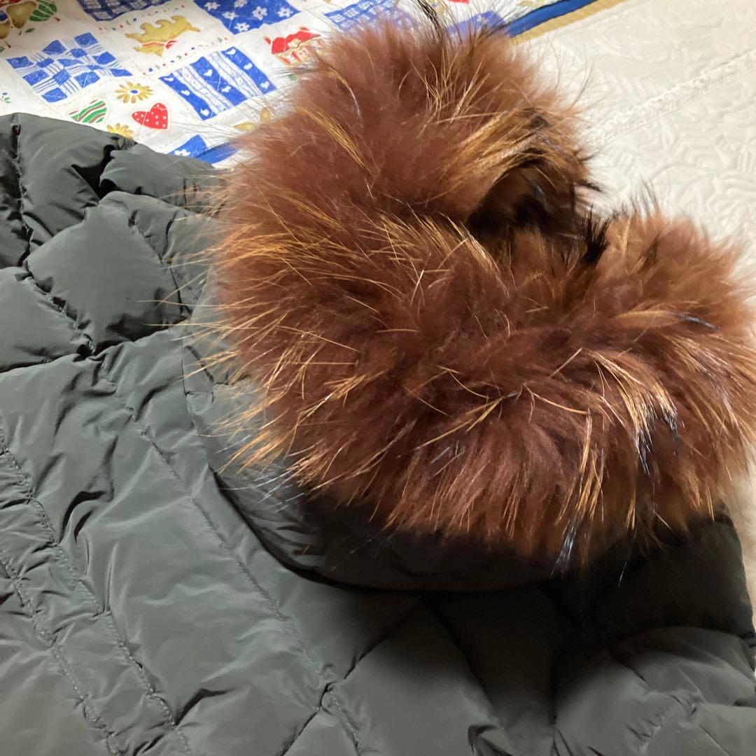 最終価格　TATRAS ダウンジャケット サイズ03 ファー付き　翌日には発送